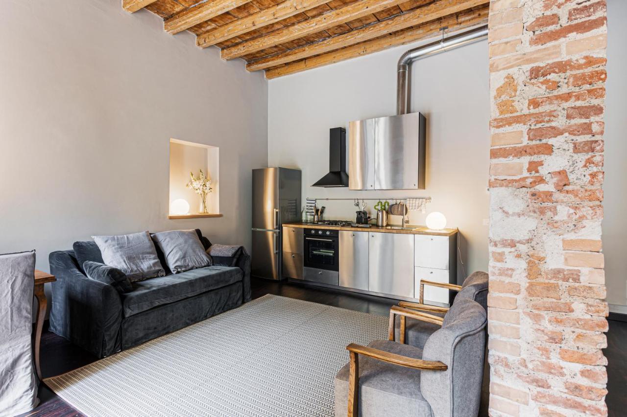 Stylish Milanese Studio - Via Cirillo 外观 照片